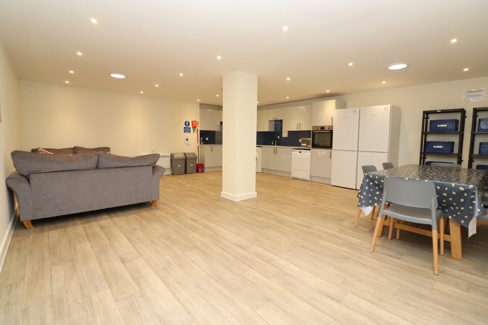 The Ridings, Town Centre