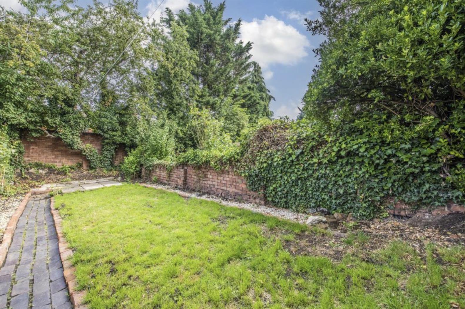 Derby Road, Abington