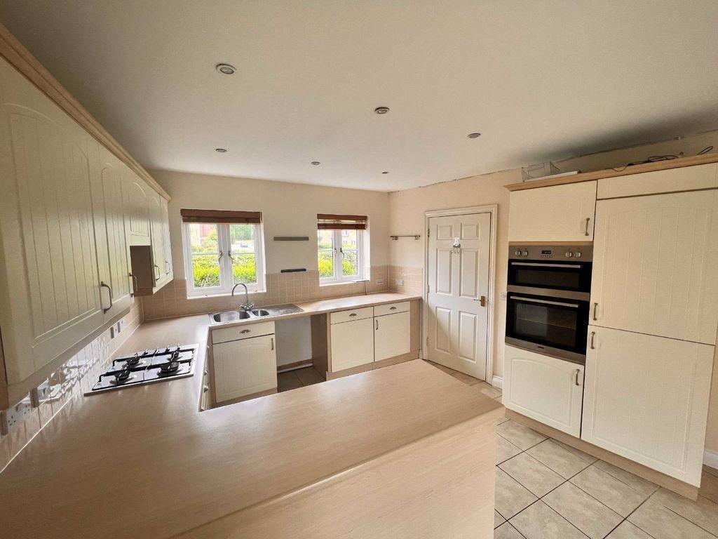 Dent Close, St. Crispin