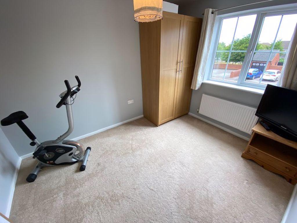 High Barns Close, Grange Park