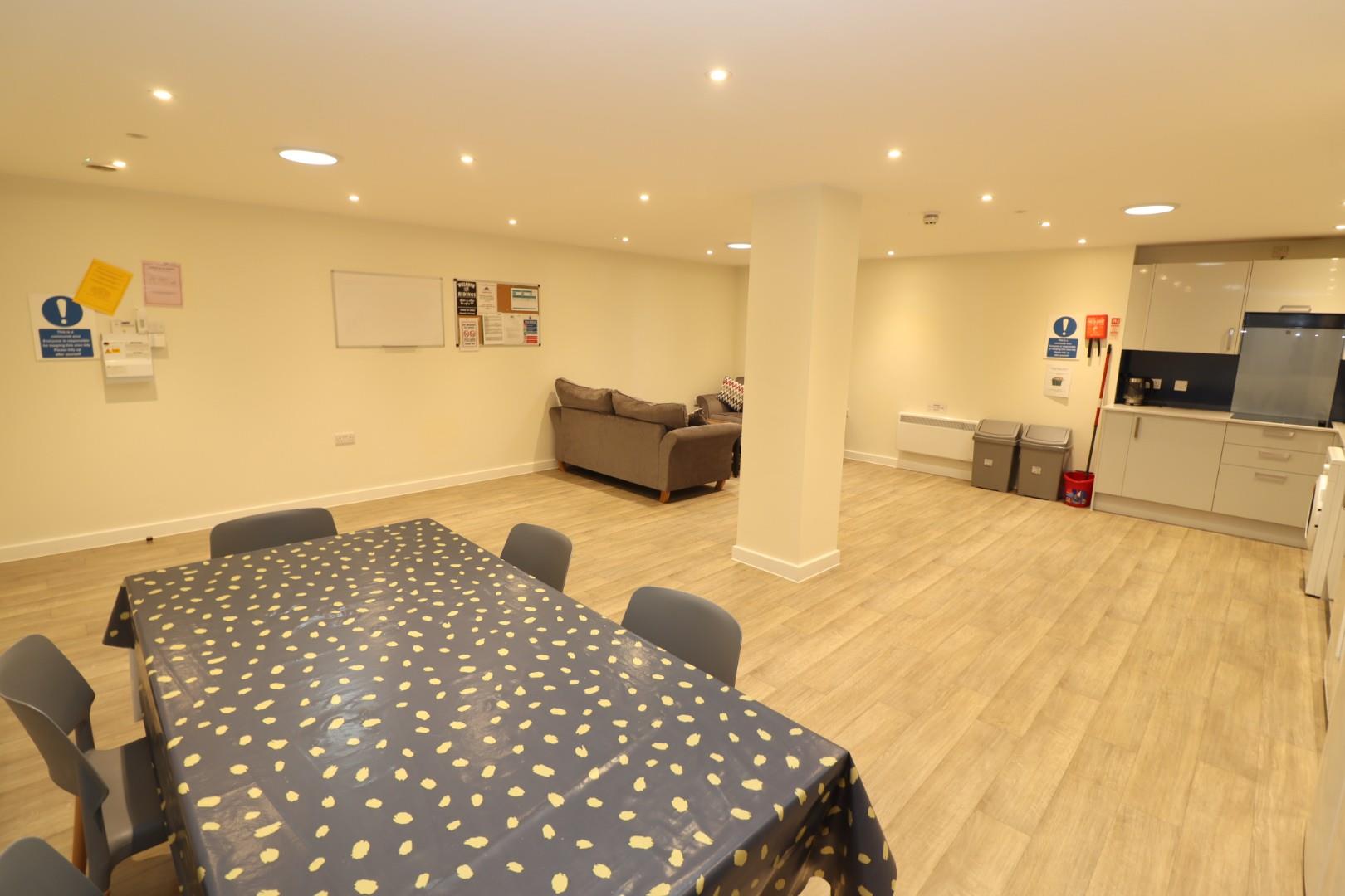 The Ridings, Town Centre