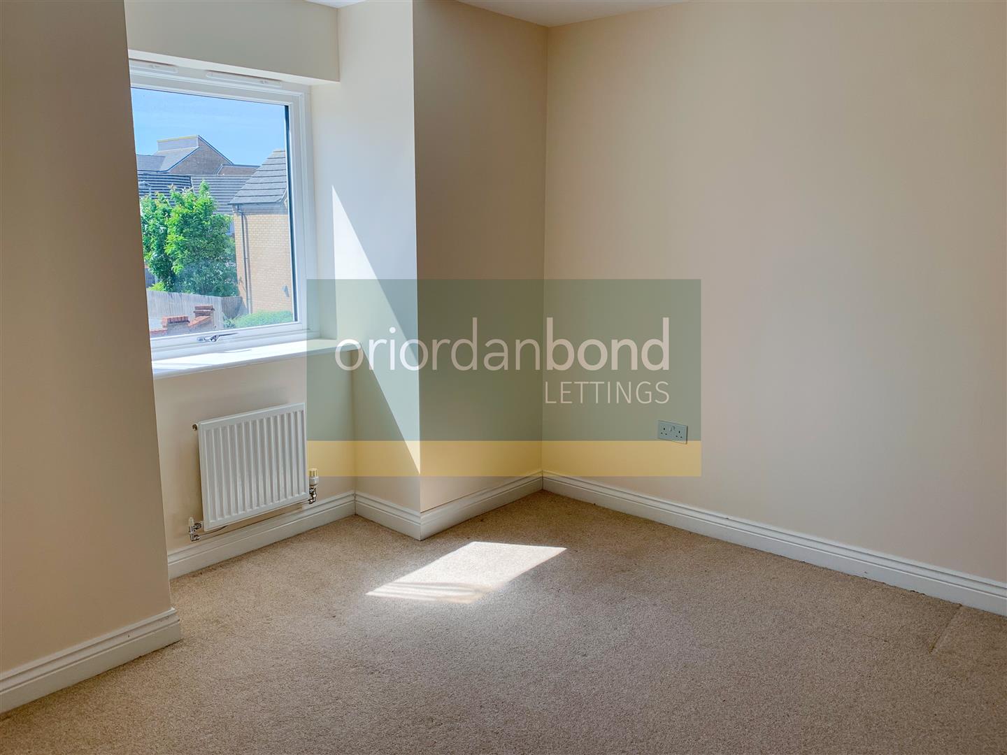 Strathspey Gate, Broughton