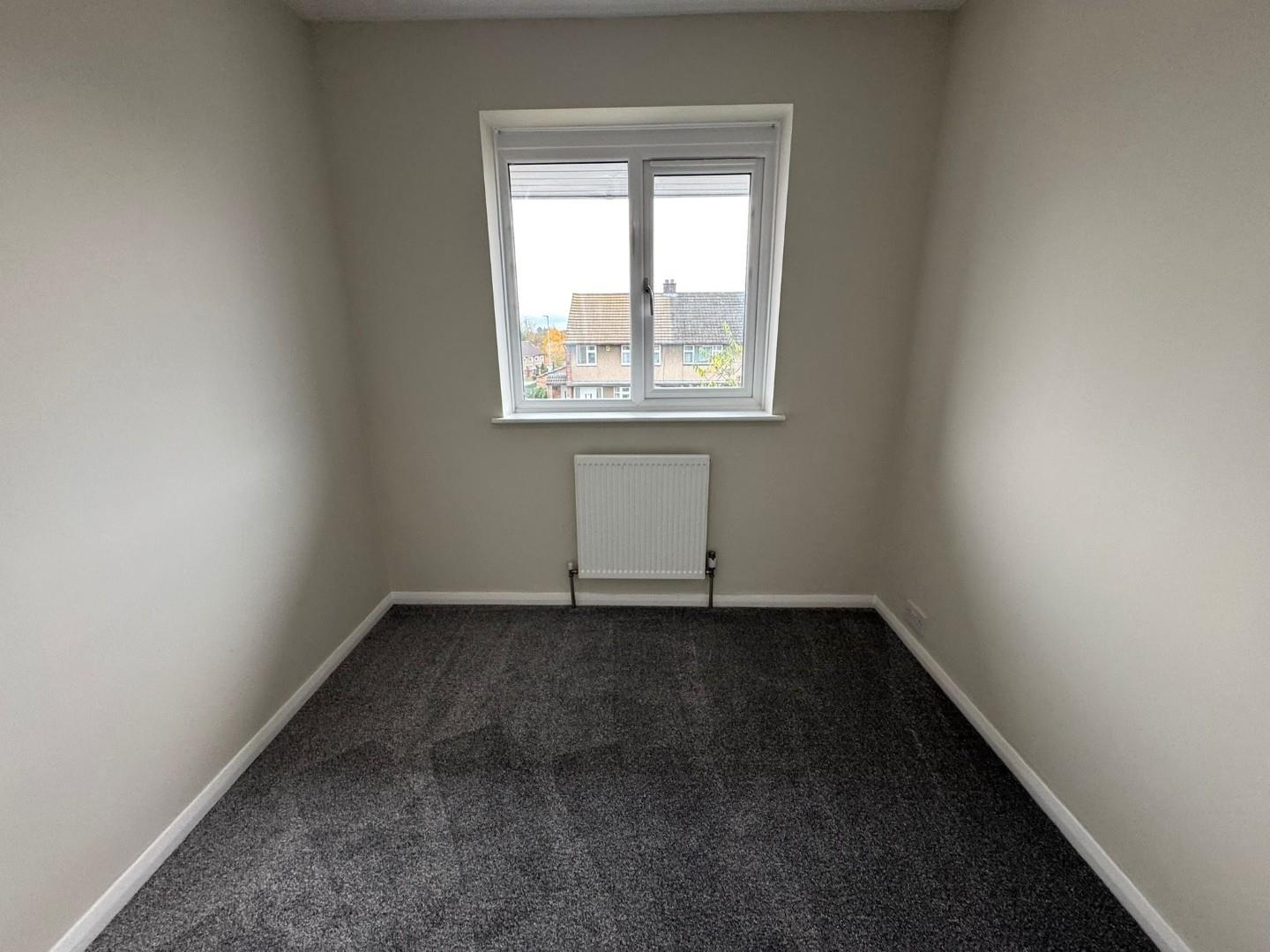 Cotswold Avenue, Duston