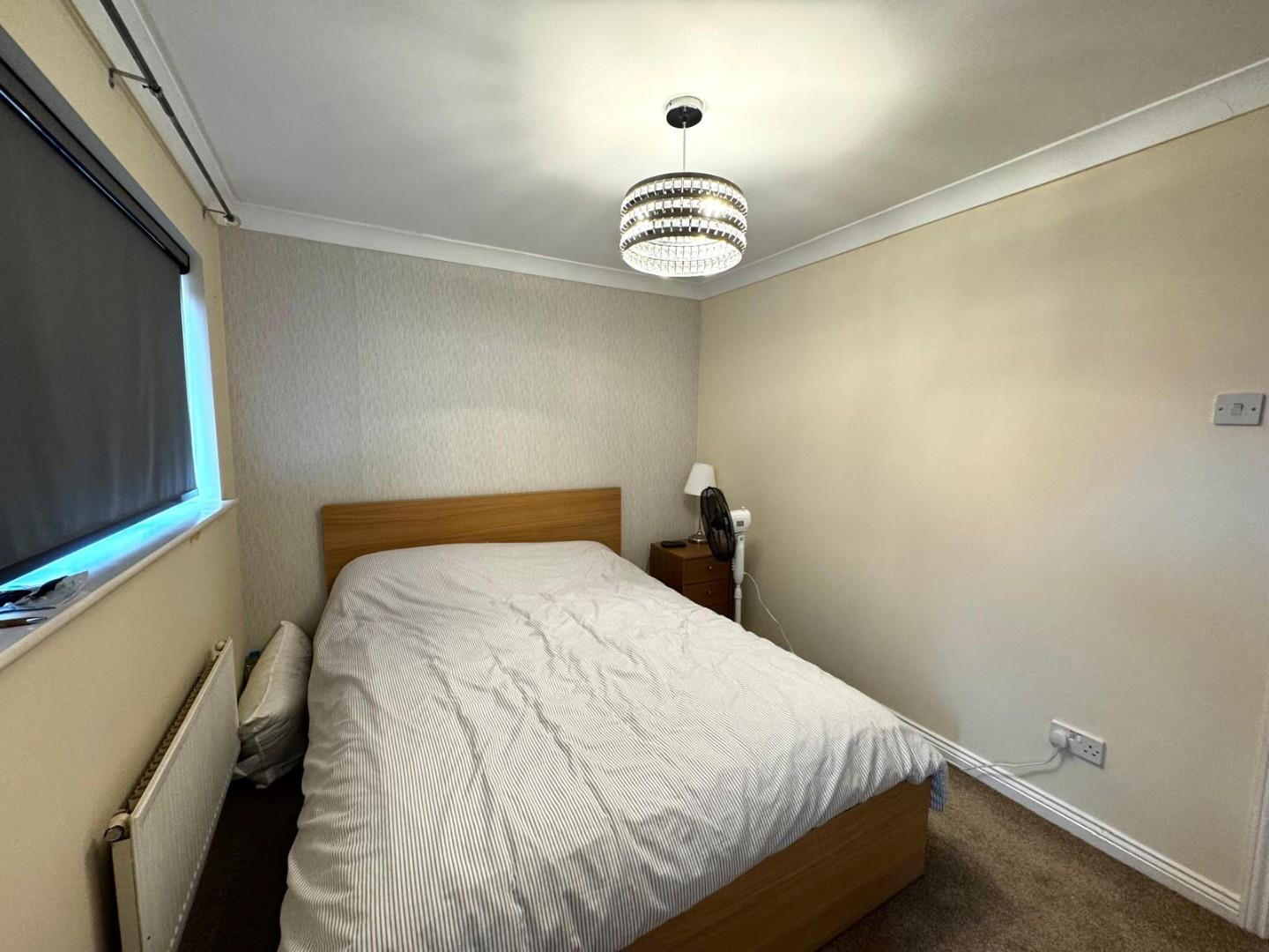 Flinters Close, Wootton