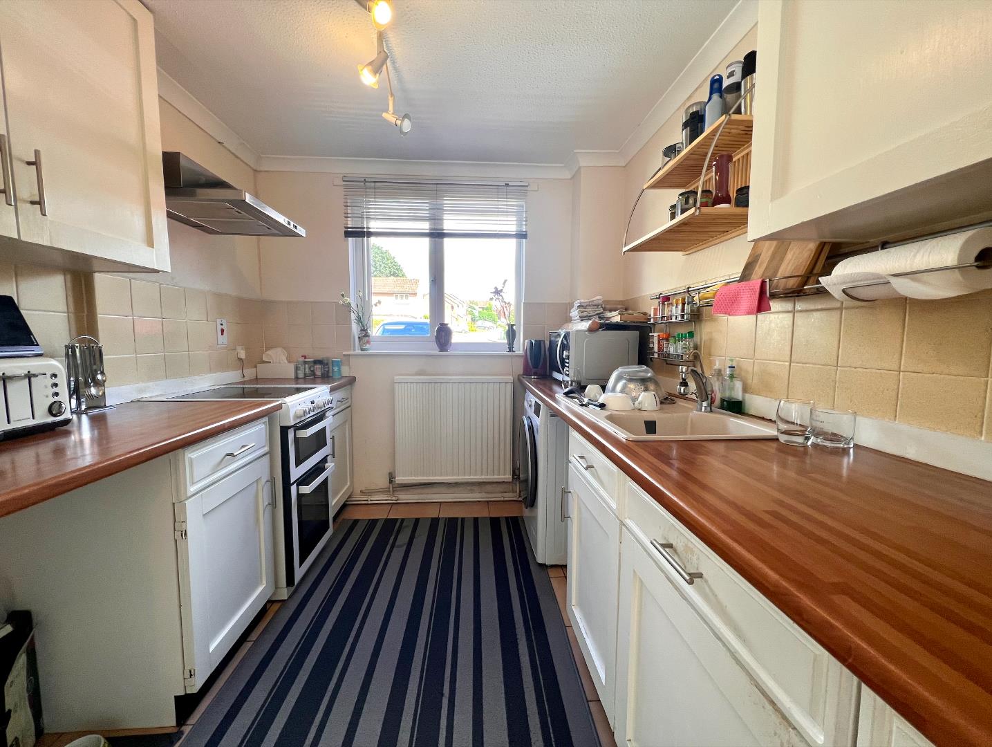 Flintcomb Rise, Woodfields