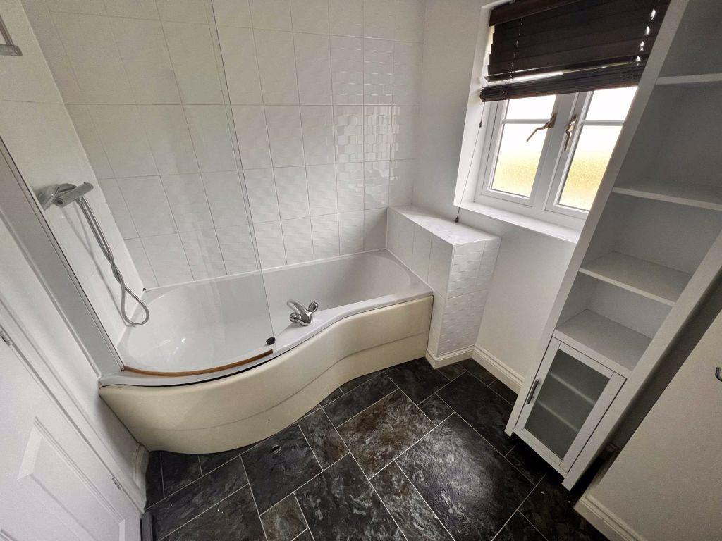 Dent Close, St. Crispin