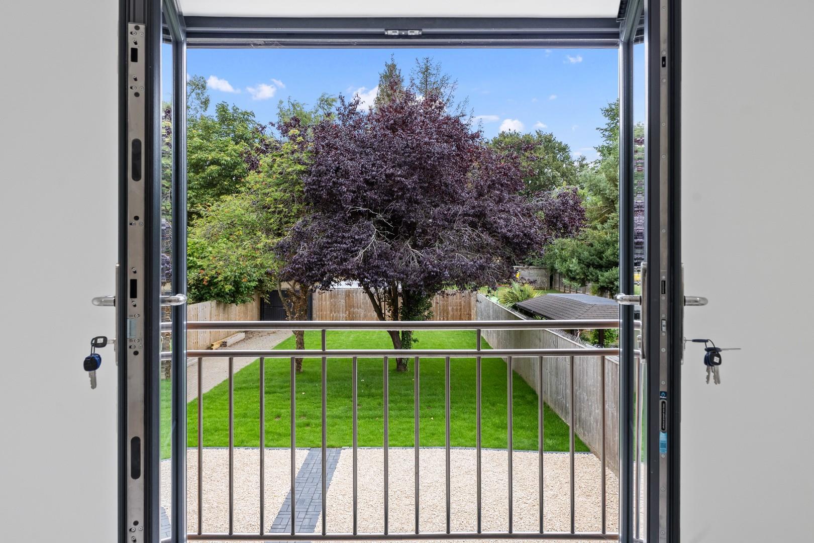 Thorpeville, Moulton