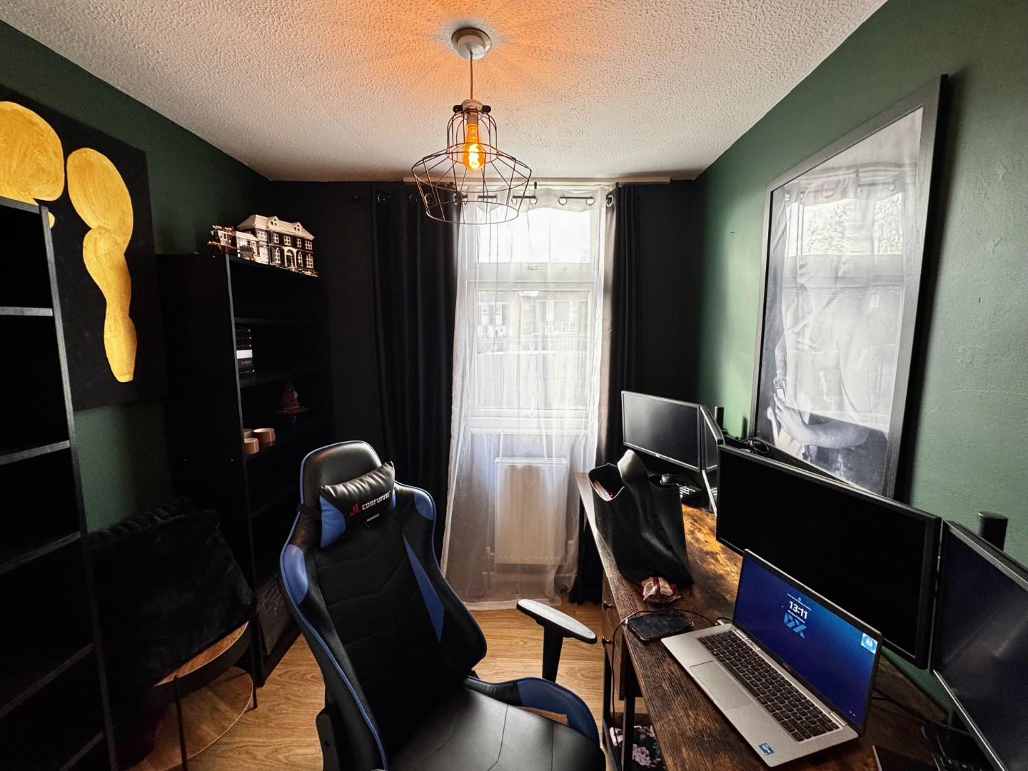 Baukewell Court, Lumbertubs