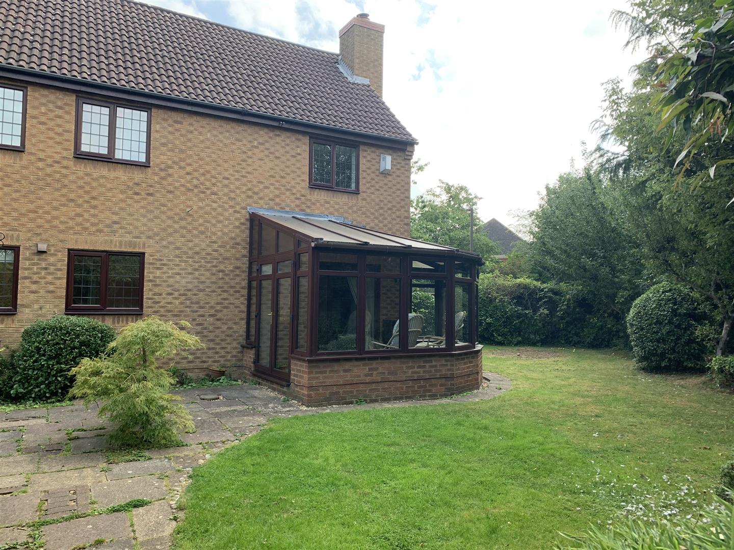 Little Meadow, Loughton