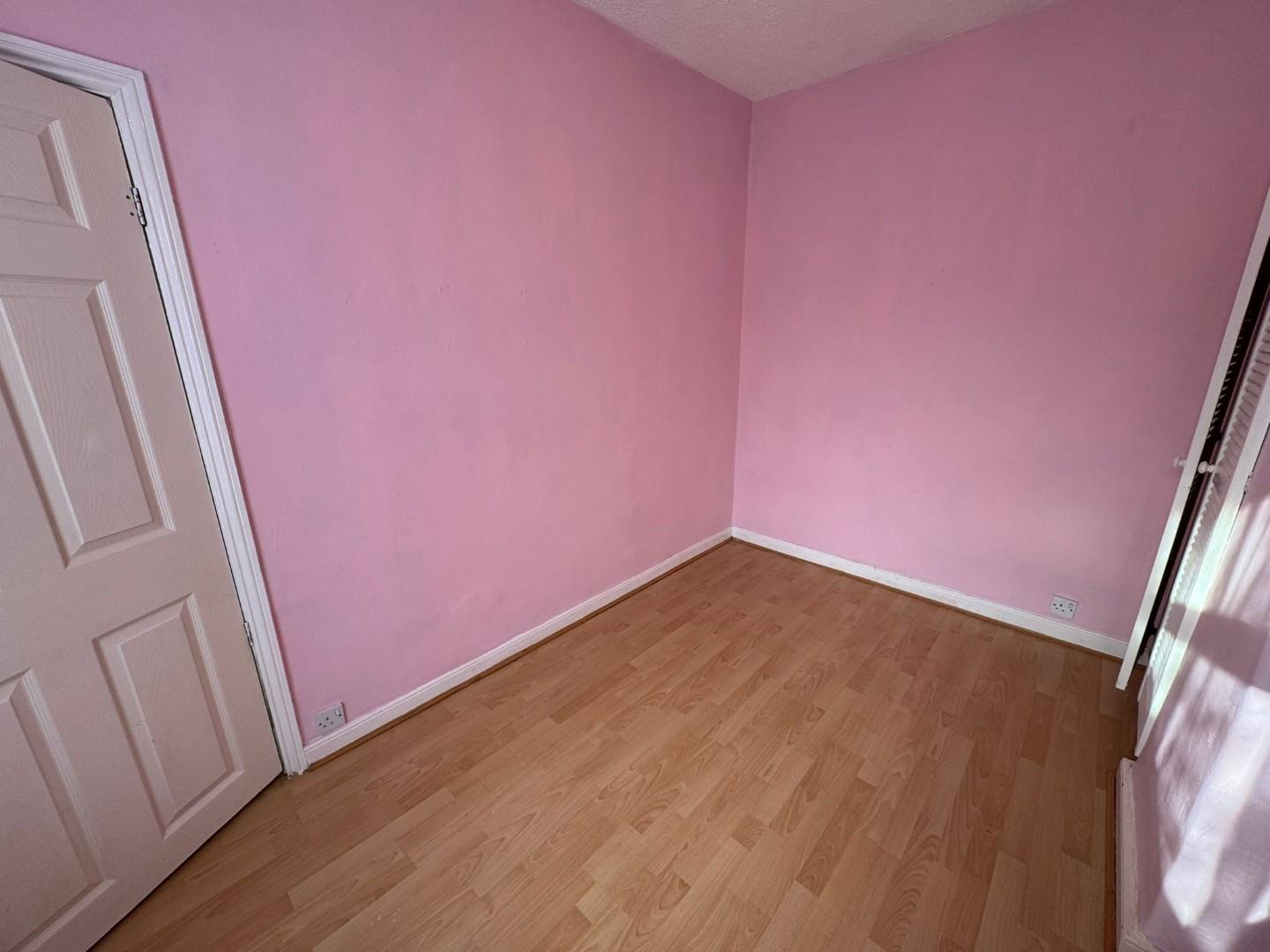 Hampton Street, Semilong