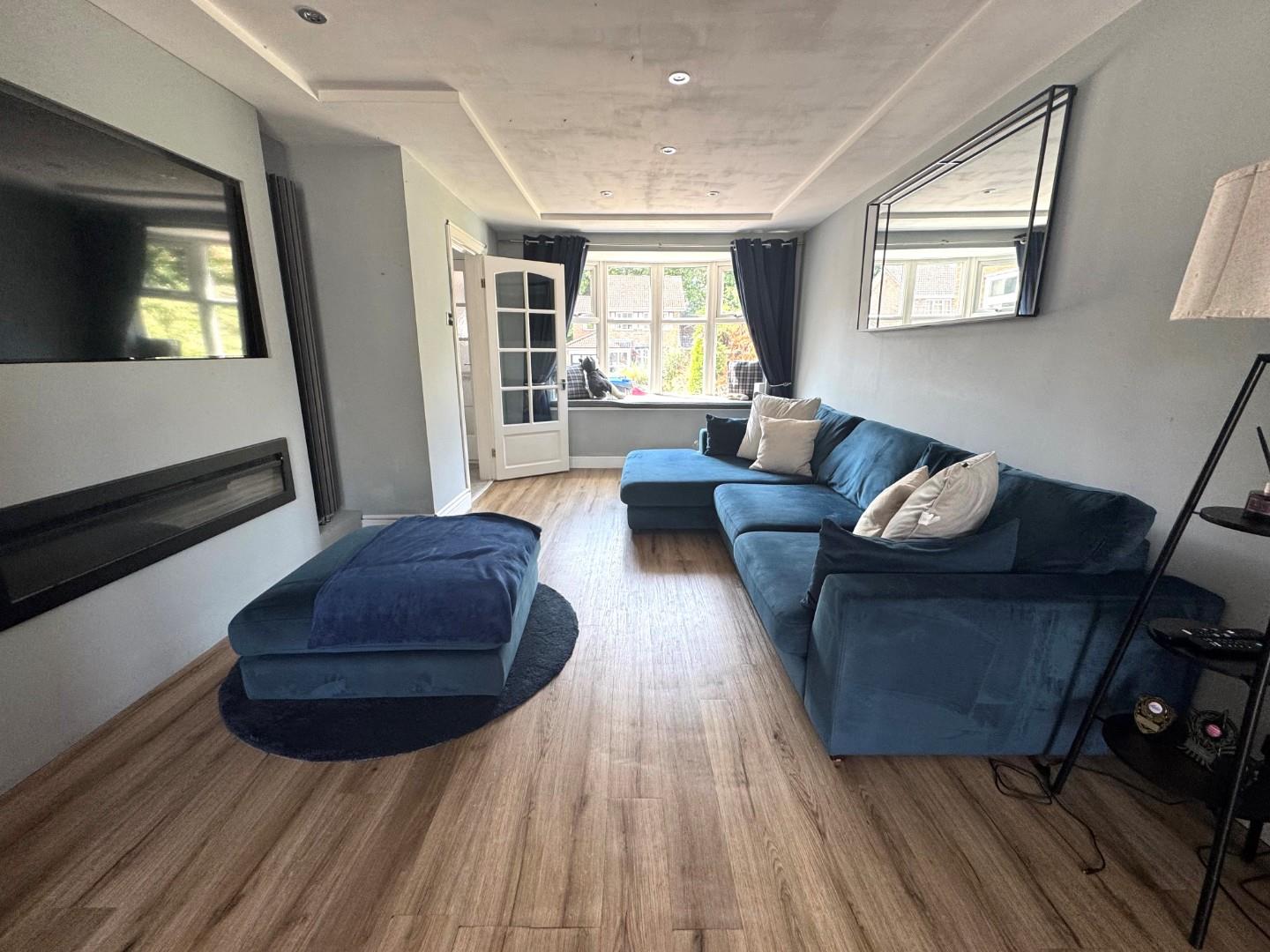 Broadlands, Brixworth