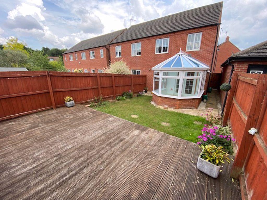 High Barns Close, Grange Park