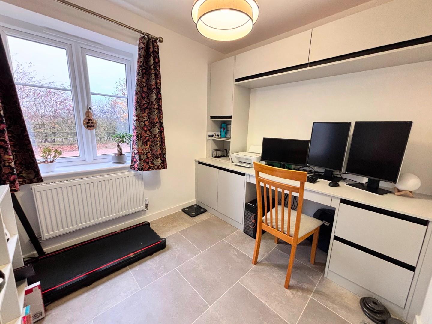 Silver Birch Road, Wootton