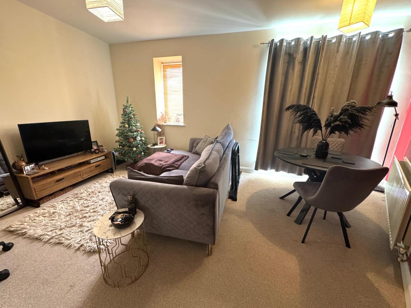 Mill Pond Drive, Upton