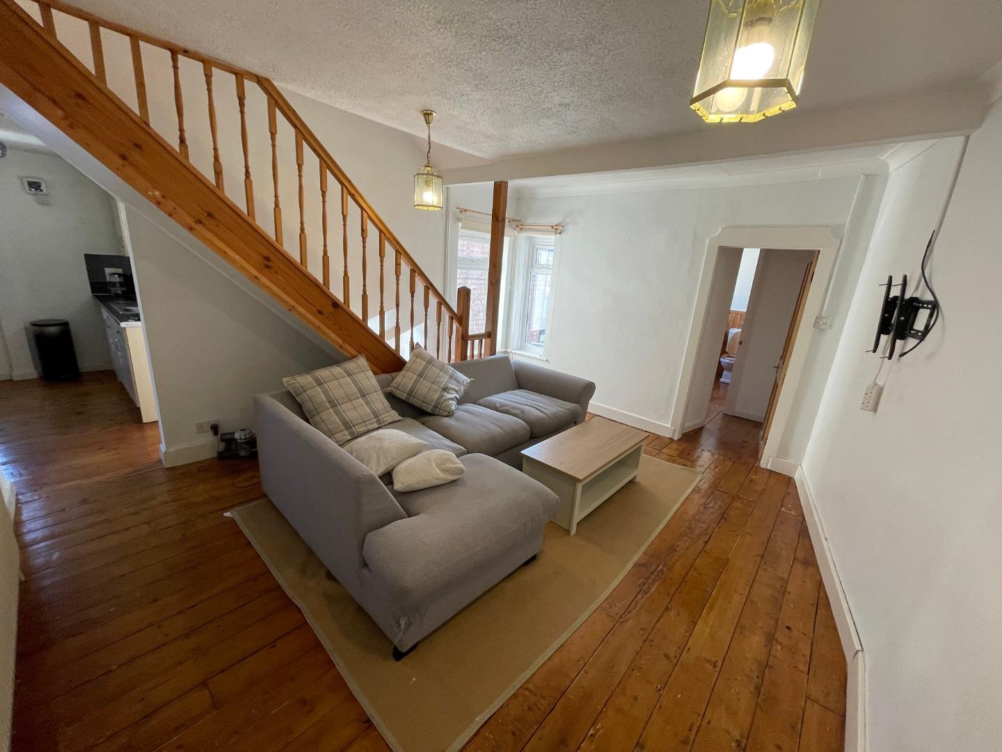 Broad Street, Earls Barton