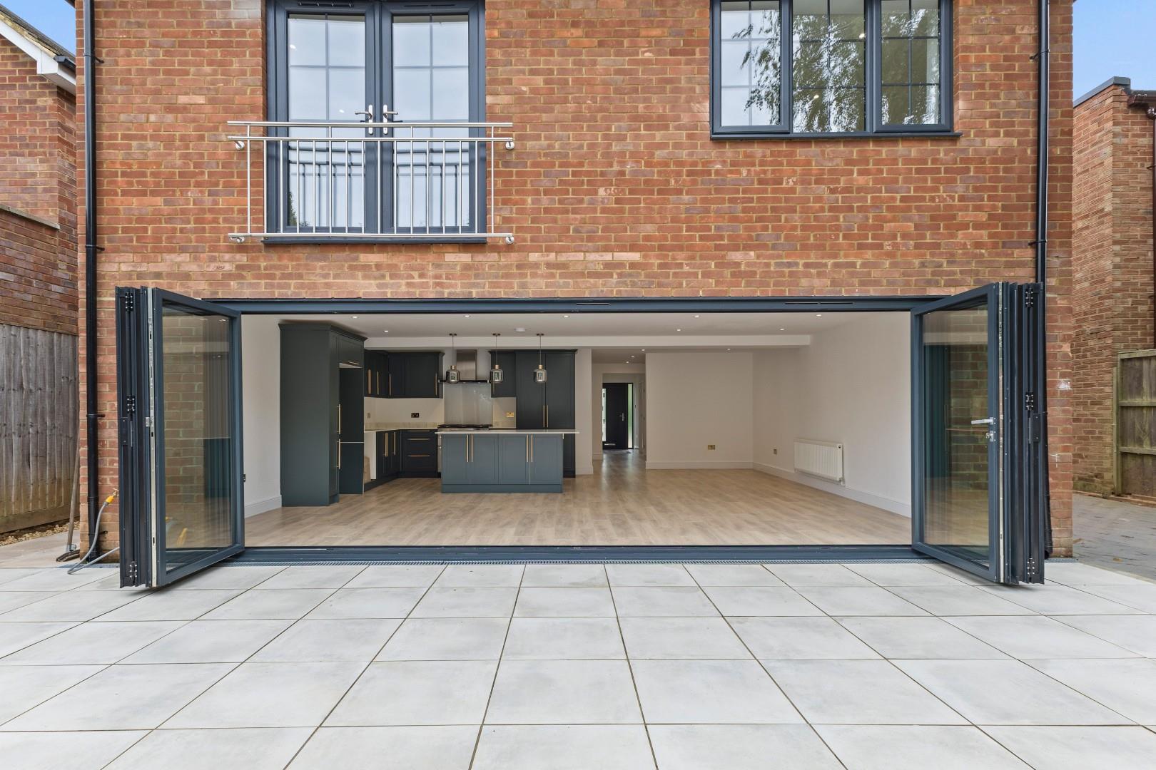 Thorpeville, Moulton