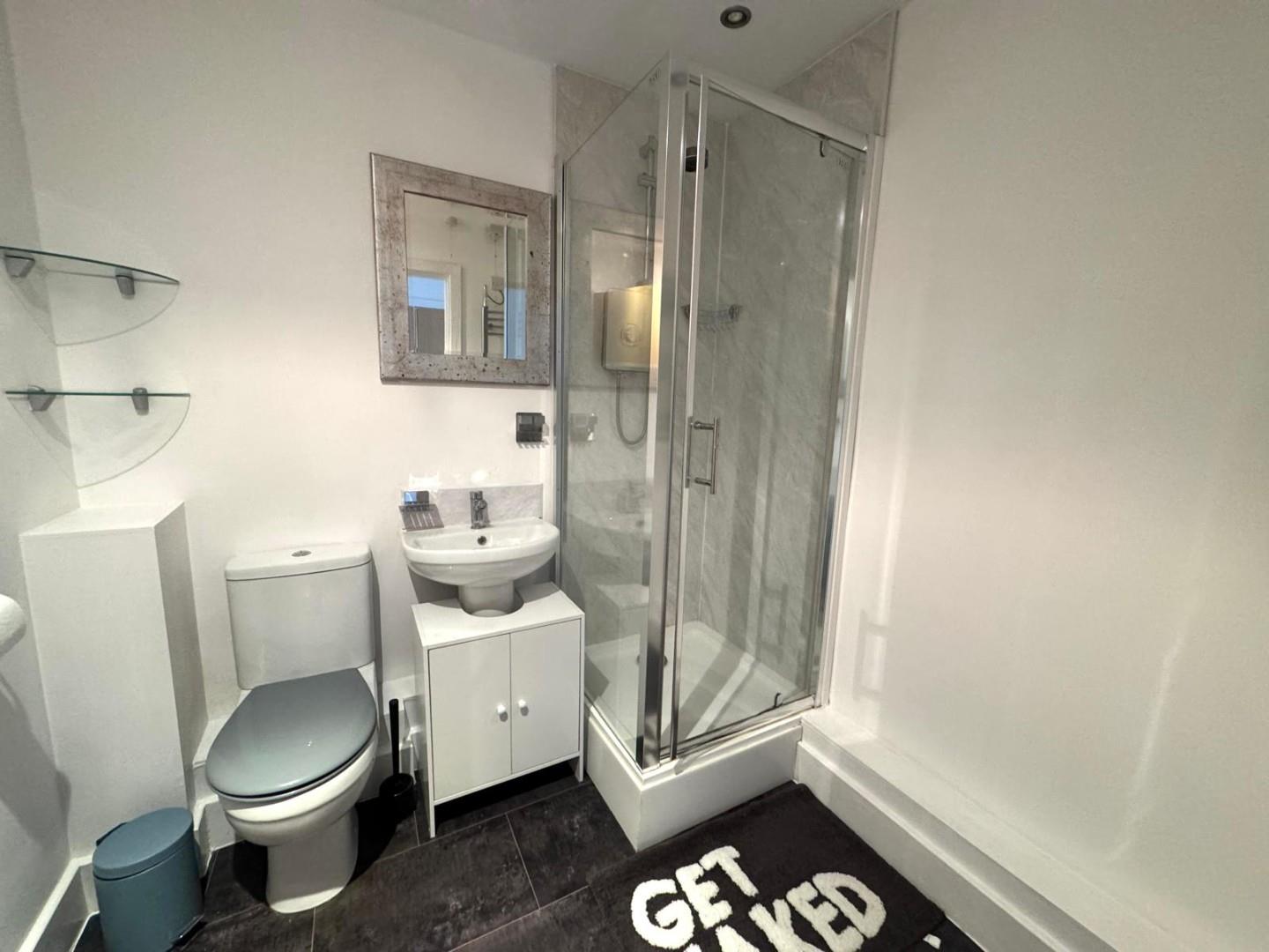 Henry Bird Way, Southbridge