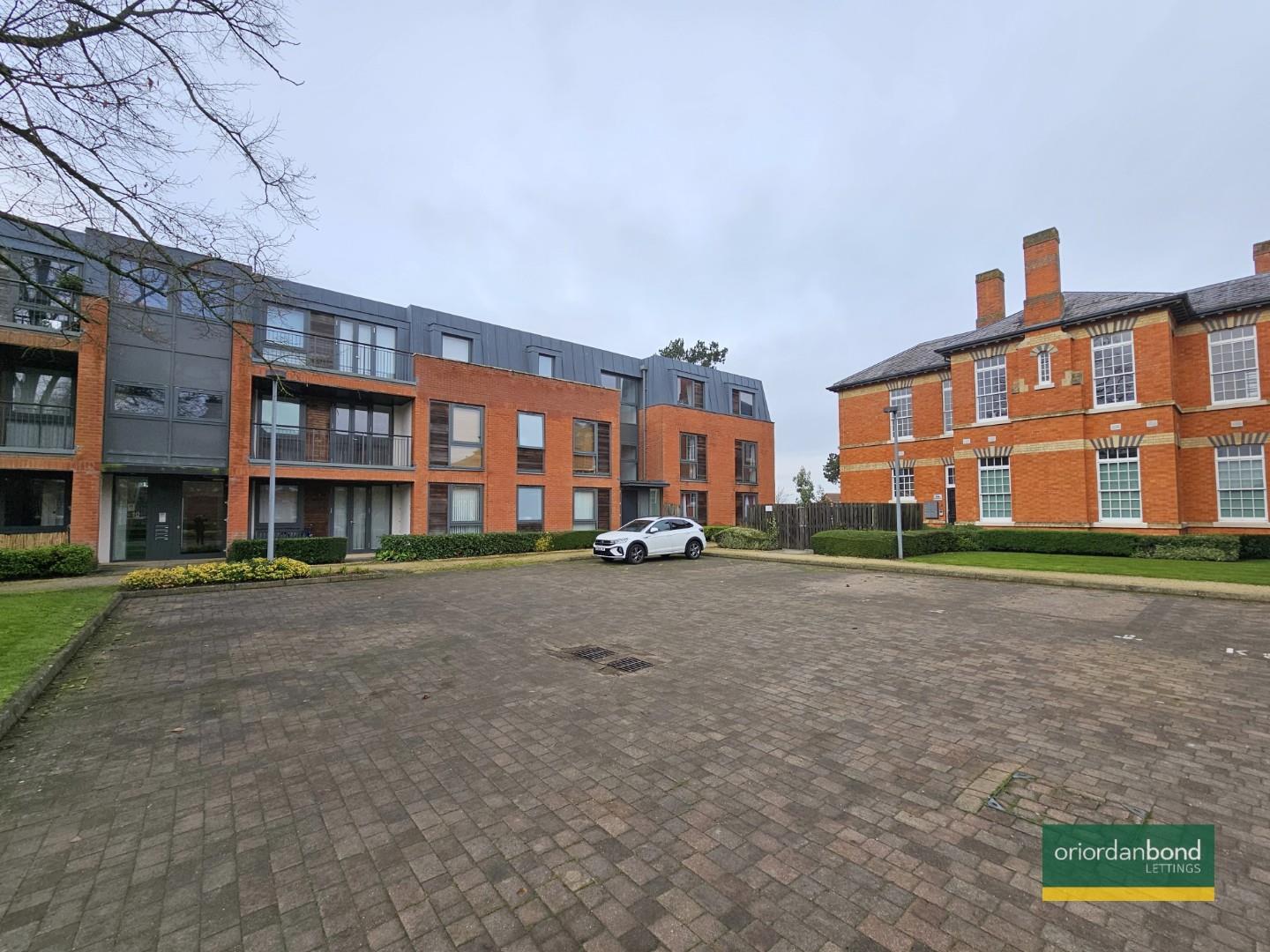 South Meadow Road, St Crispin