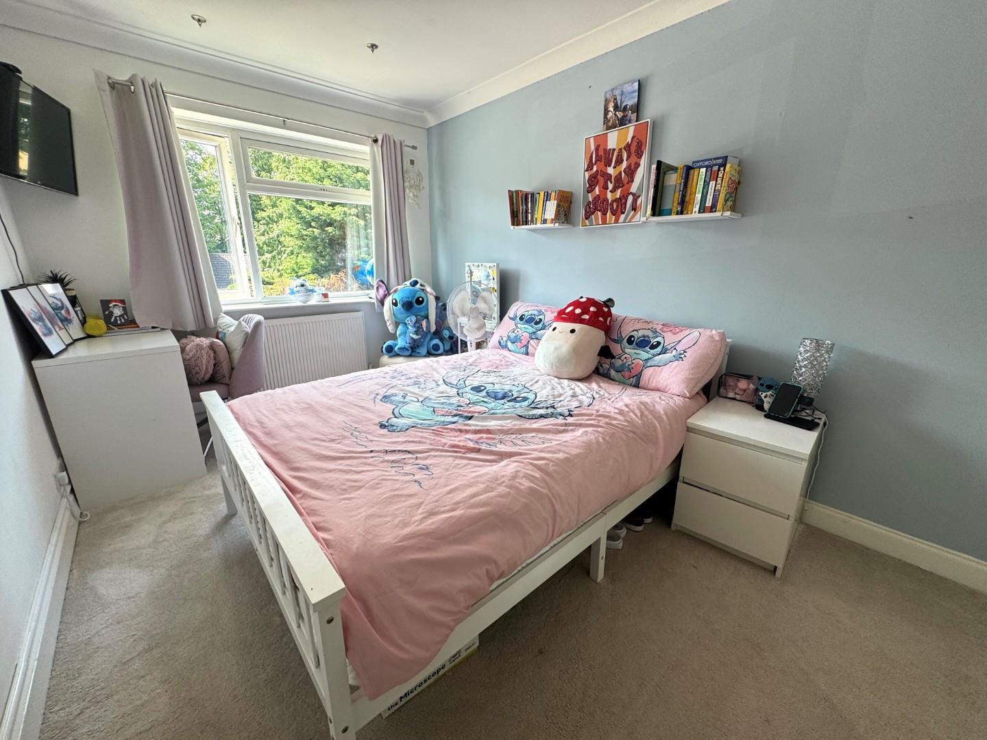 Broadlands, Brixworth