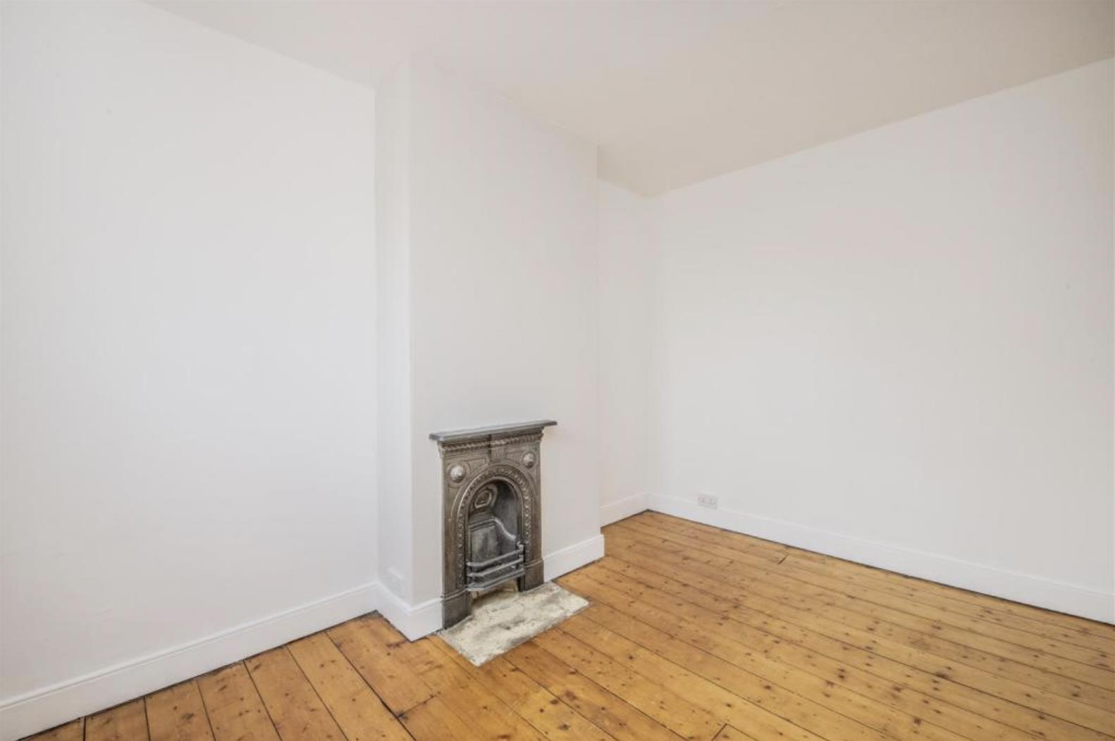 Derby Road, Abington