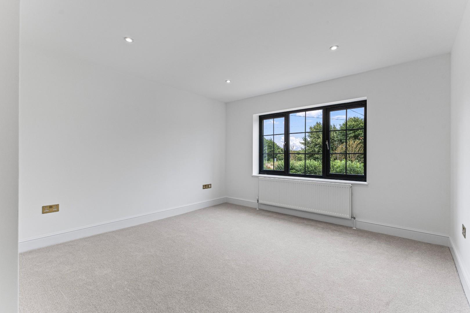 Thorpeville, Moulton