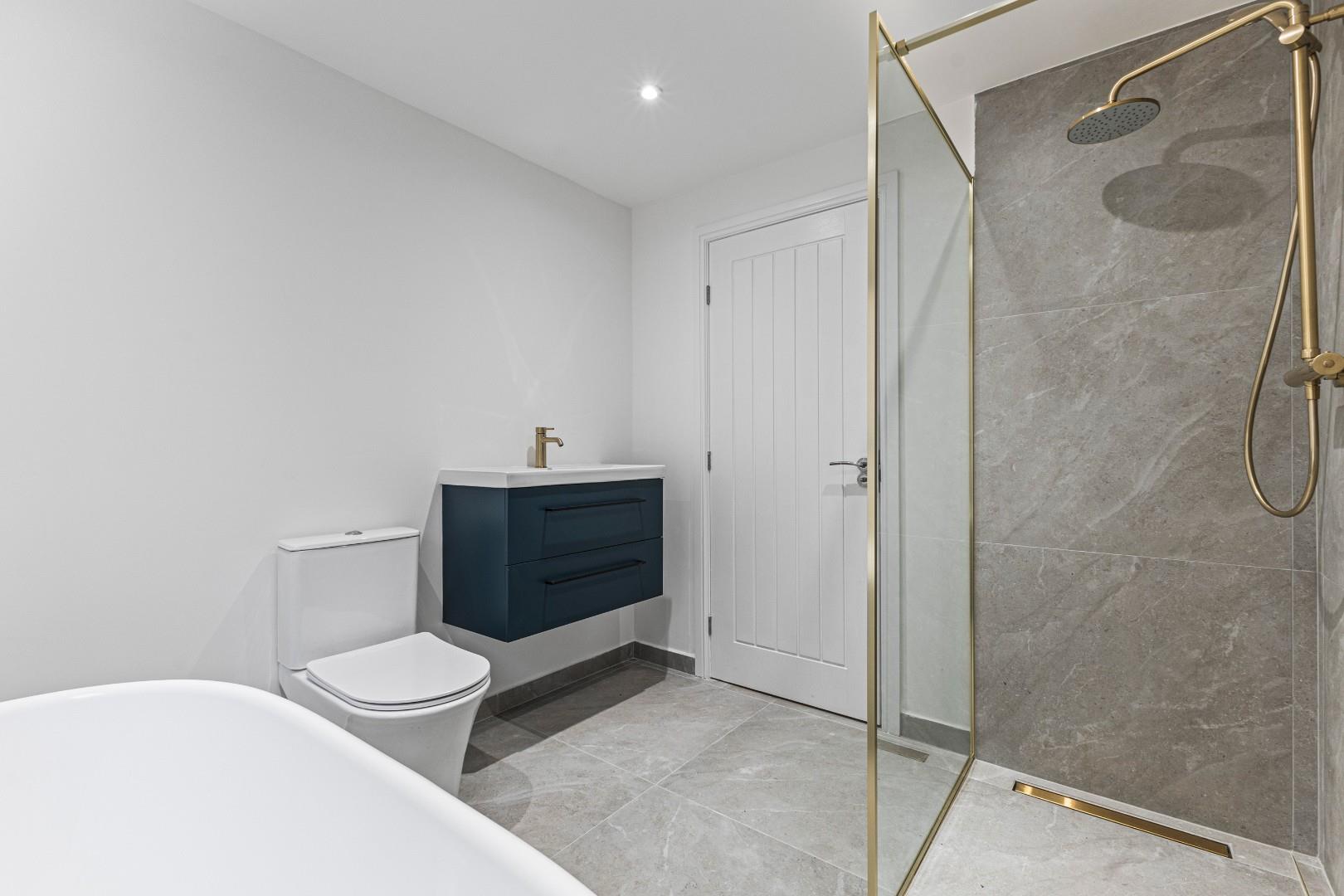 Thorpeville, Moulton