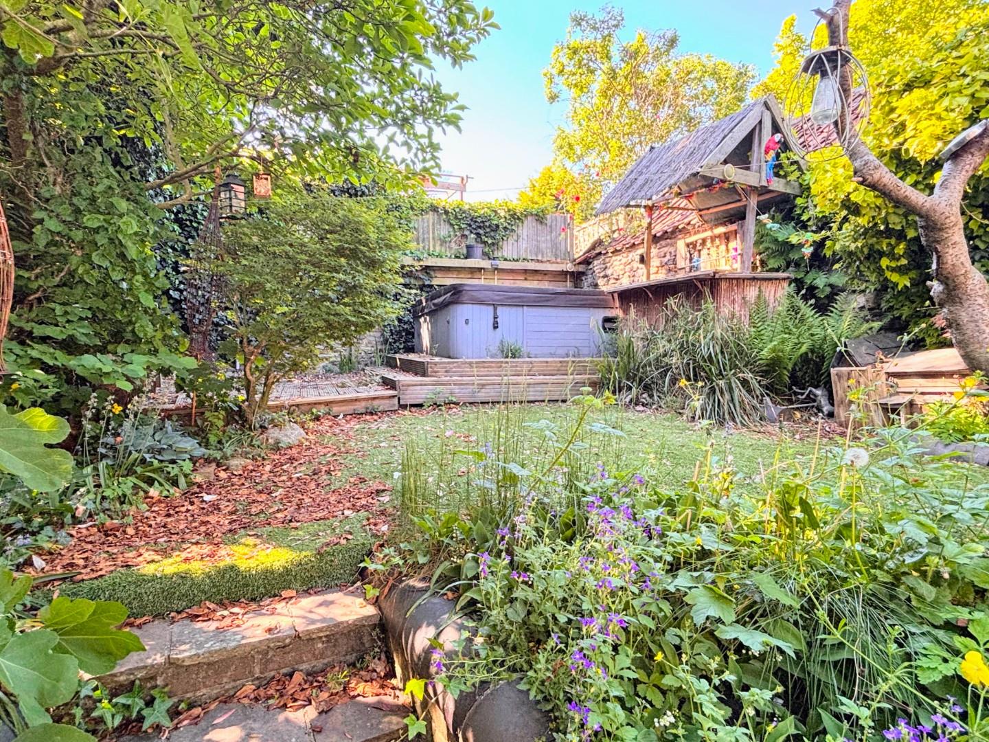 High Street, Hardingstone