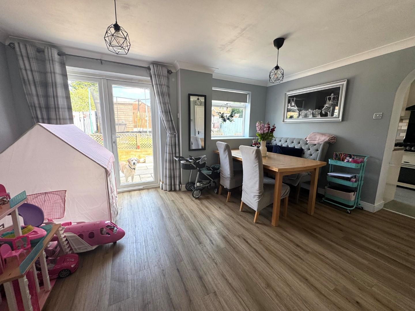 Broadlands, Brixworth