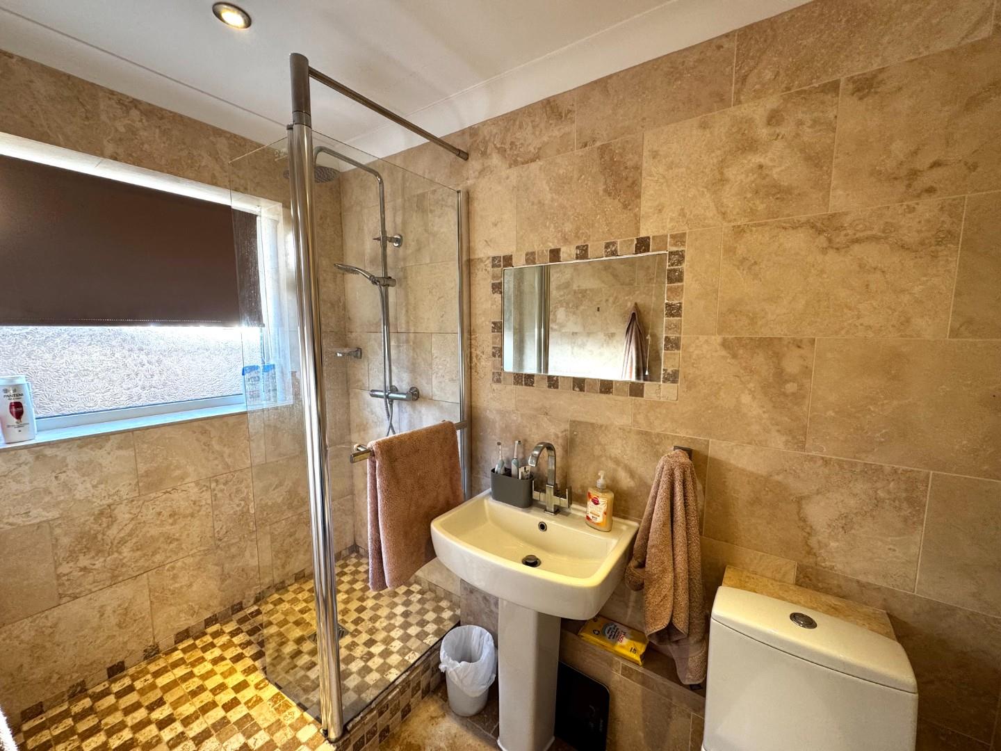 Barker Road, Earls Barton