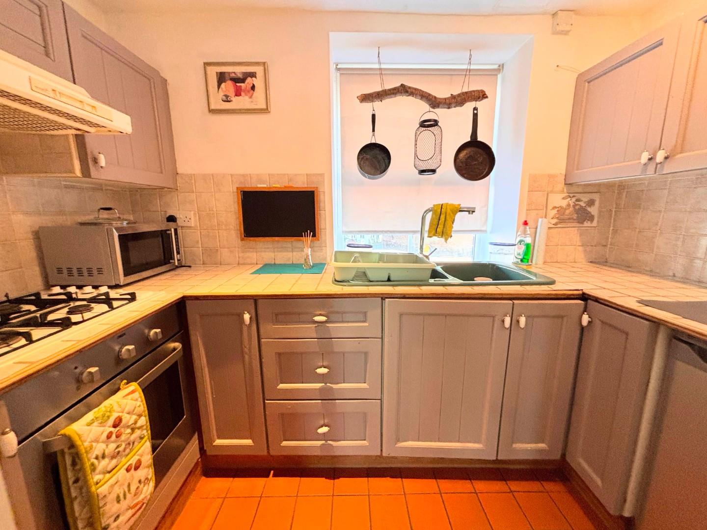 High Street, Hardingstone