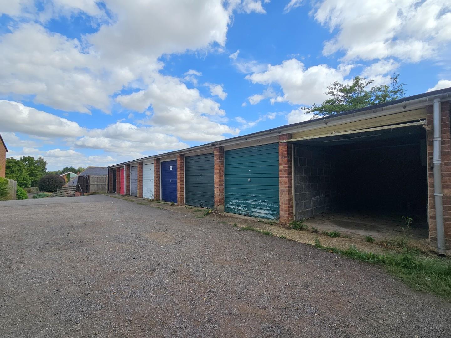 High Street, Welford