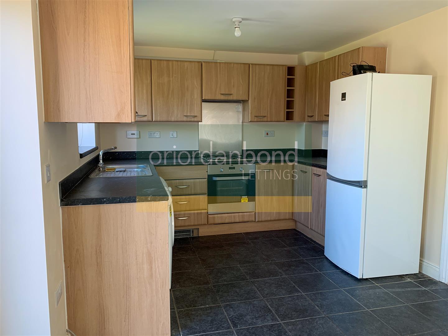 Strathspey Gate, Broughton