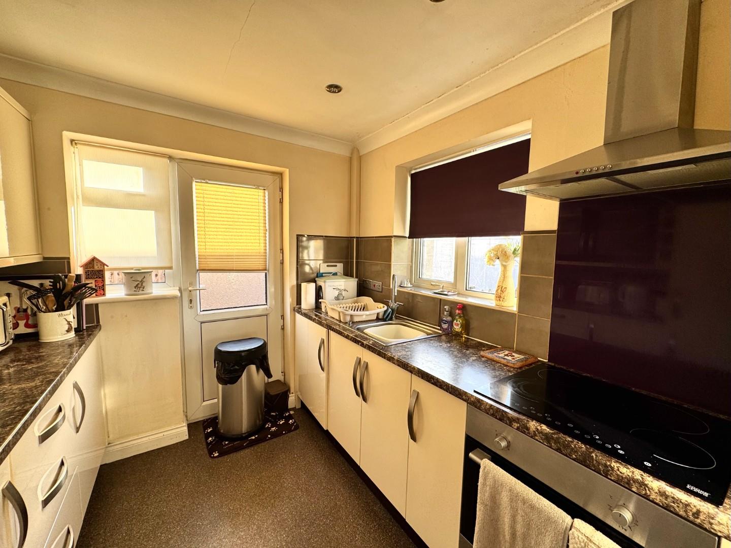 Barker Road, Earls Barton