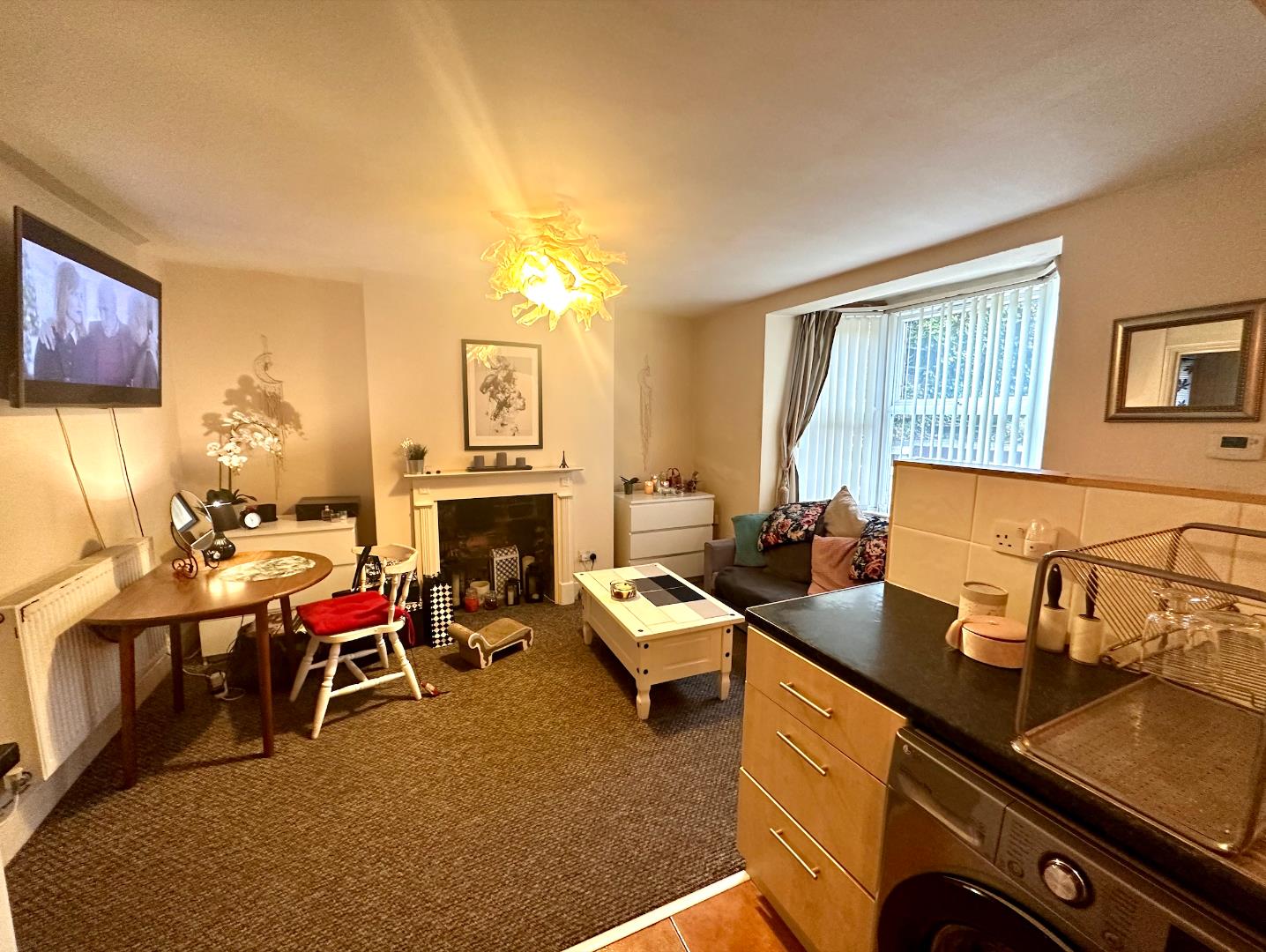 St. Georges Place, Barrack Road