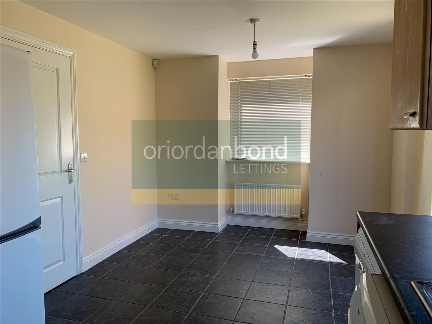 Strathspey Gate, Broughton