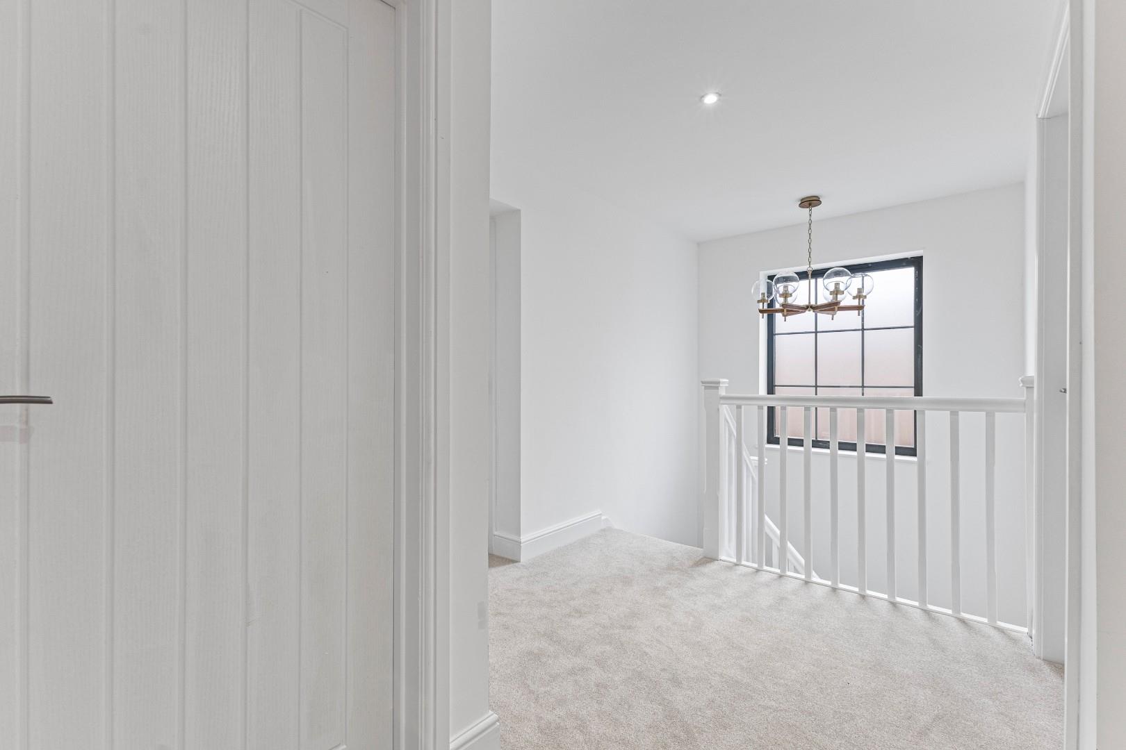 Thorpeville, Moulton