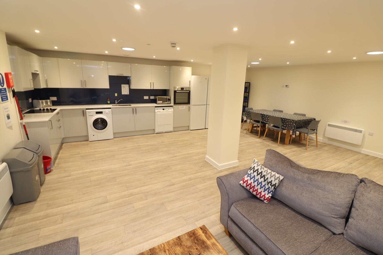 The Ridings, Town Centre