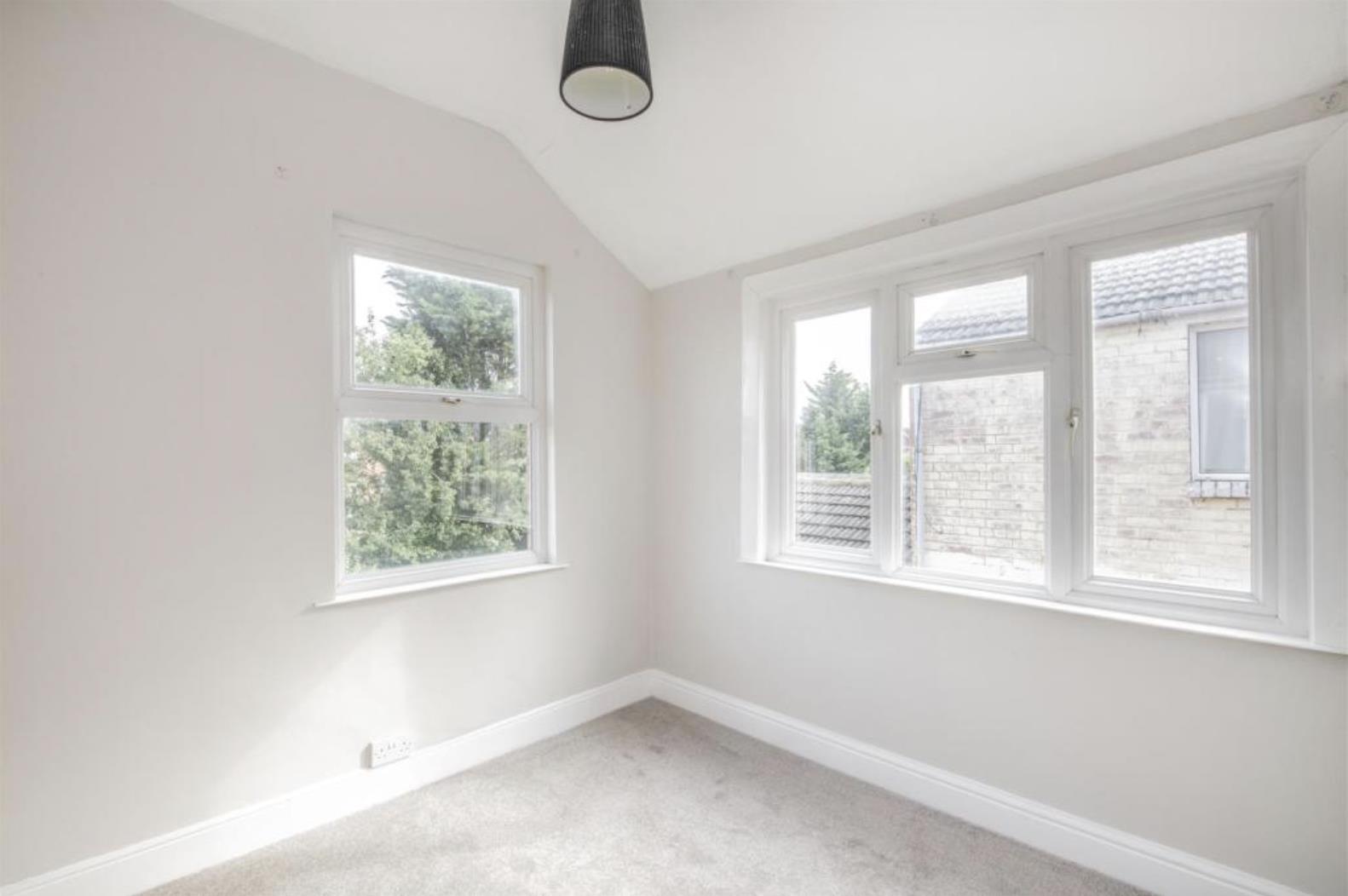 Derby Road, Abington