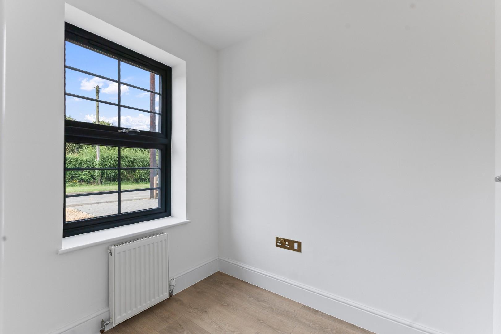 Thorpeville, Moulton