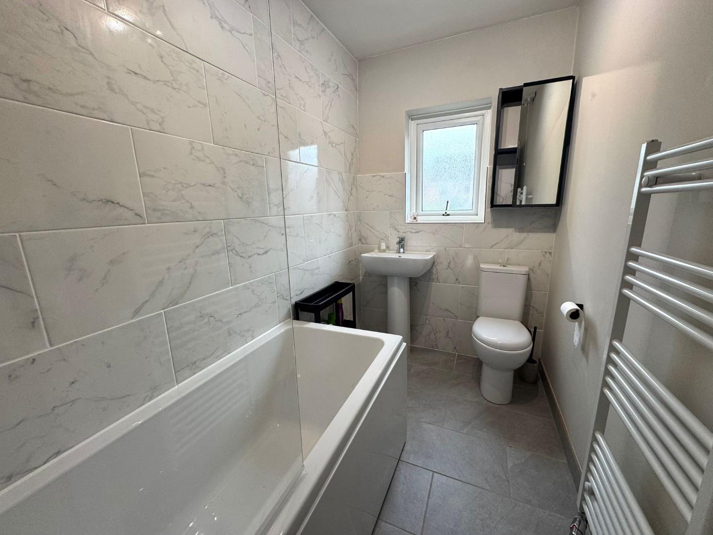 Tebbutts Yard, Earls Barton