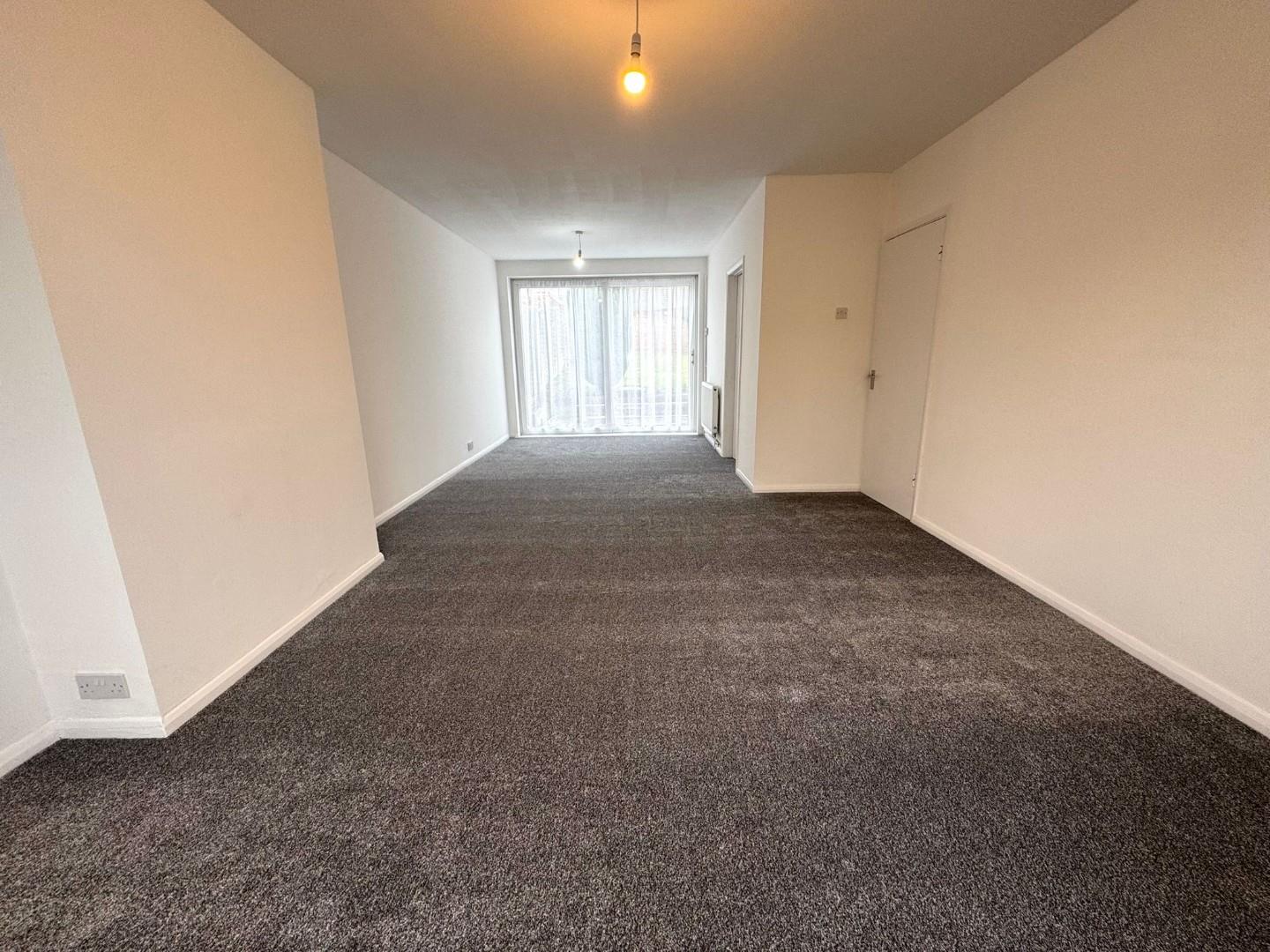 Cotswold Avenue, Duston