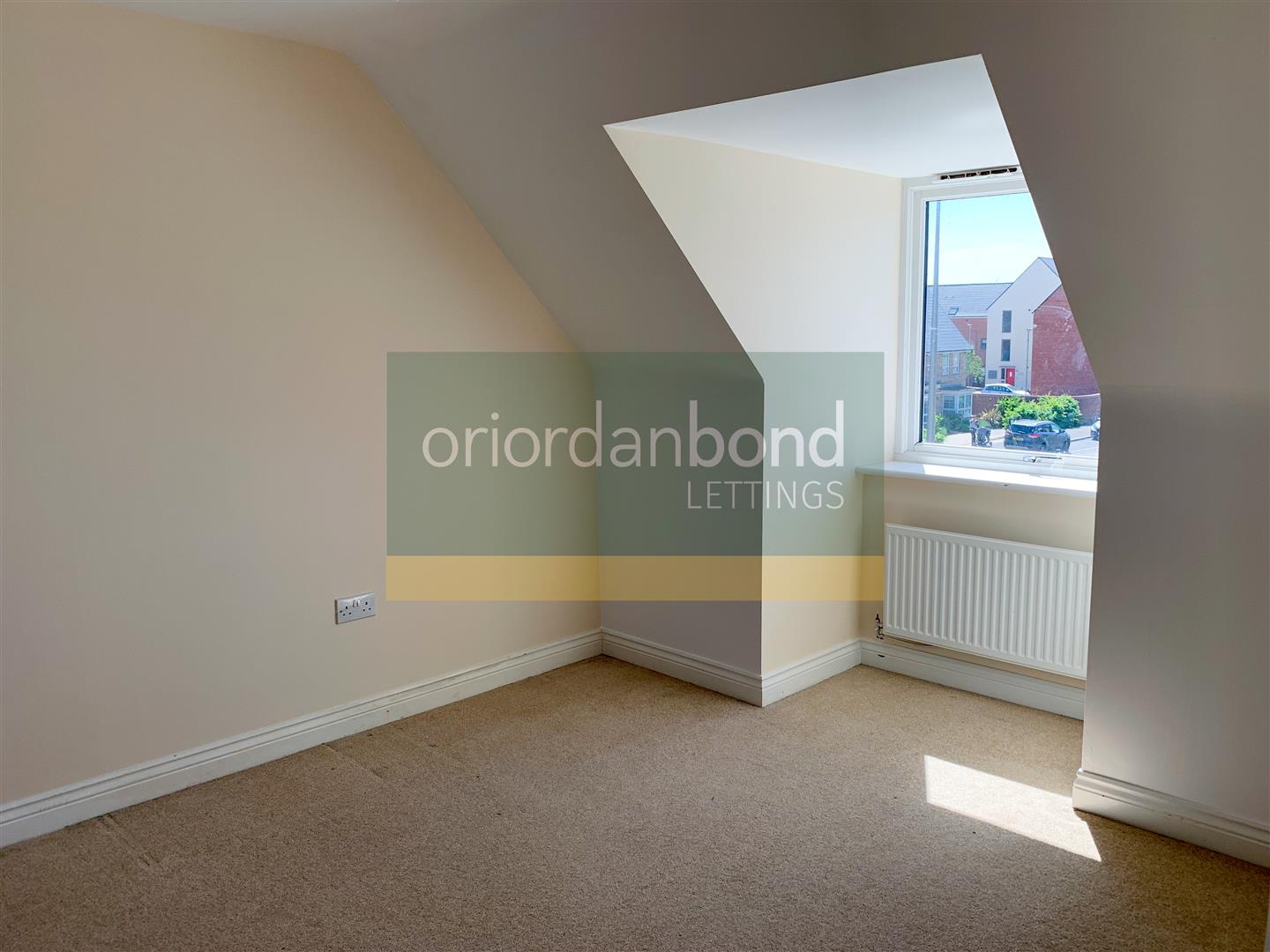 Strathspey Gate, Broughton