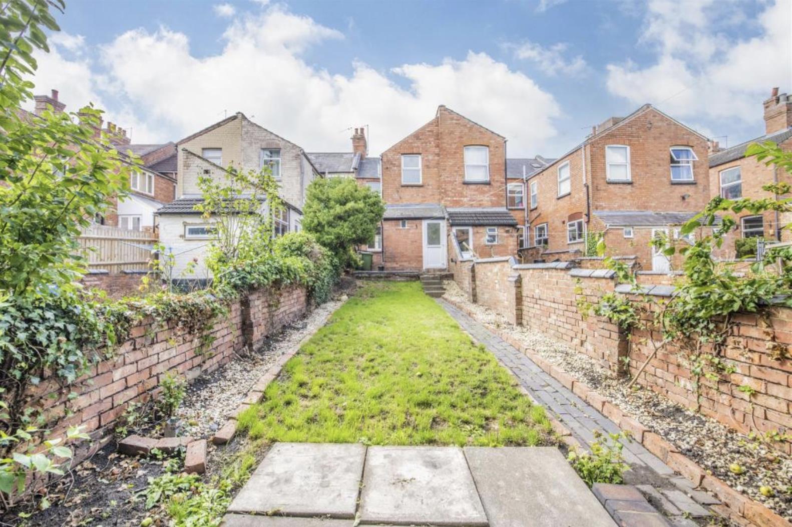 Derby Road, Abington