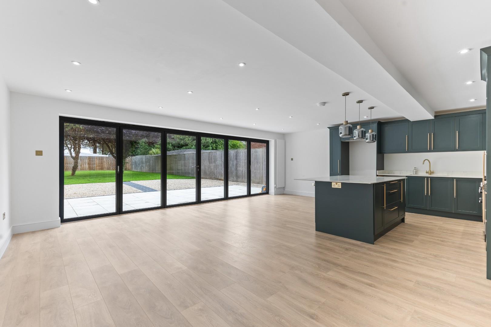 Thorpeville, Moulton