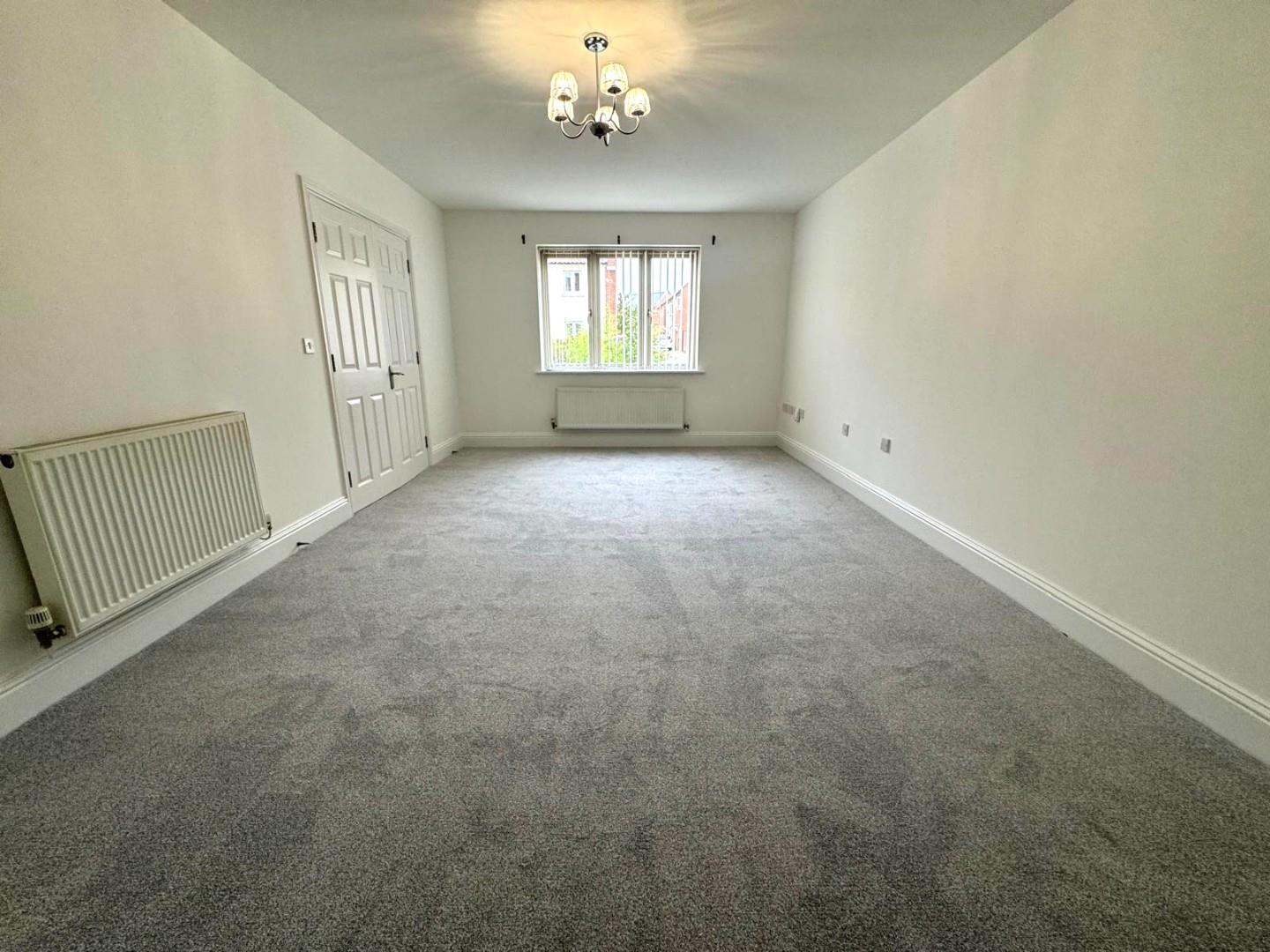 Mill Pond Drive, Upton