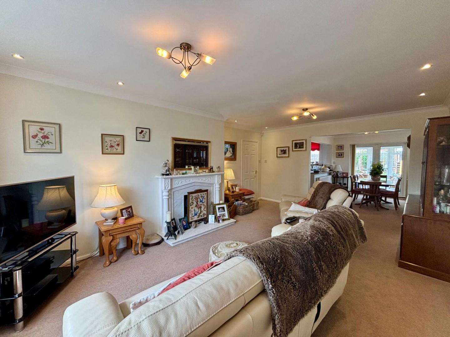 Milverton Crescent, Abington Vale