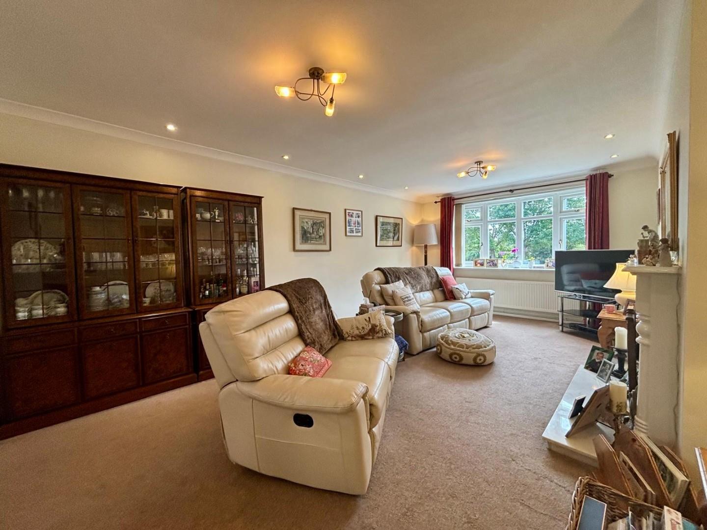 Milverton Crescent, Abington Vale