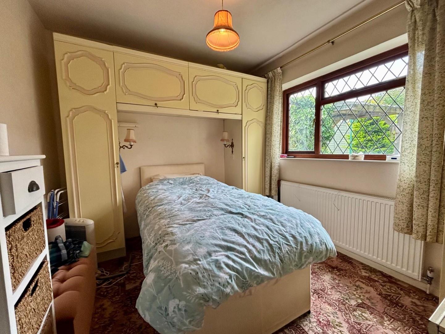 Taunton Avenue, Abington Vale