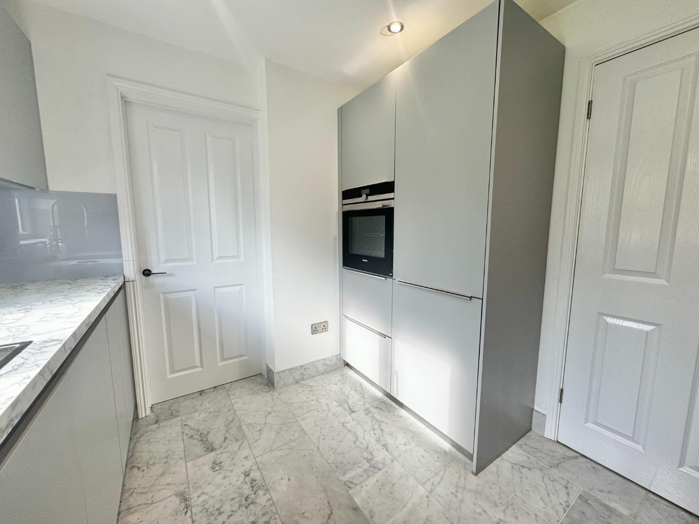 Bougainvillea Drive, Abington Vale