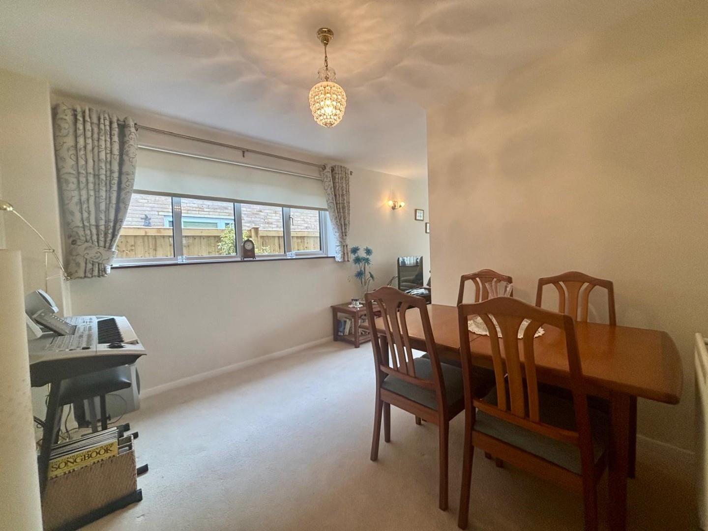 Milverton Crescent, Abington Vale